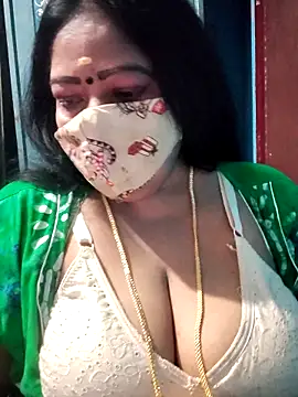 Snapshot of maniisha chatting on 02-10-26, 04:06 maniisha online show from 02-10-26, 04:06