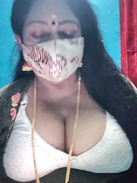 Snapshot of maniisha chatting on 02-09-26, 08:12 maniisha online show from 02-09-26, 08:12