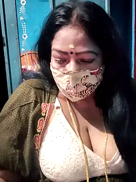 Snapshot of maniisha chatting on 02-14-26, 02:28 maniisha online show from 02-14-26, 02:28