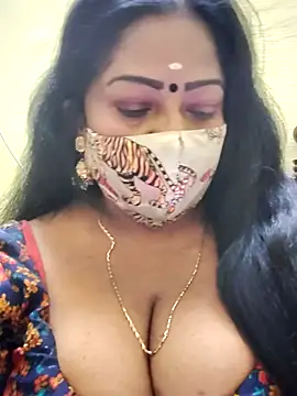 Snapshot of maniisha chatting on 10-12-25, 07:48 maniisha online show from 10-12-25, 07:48