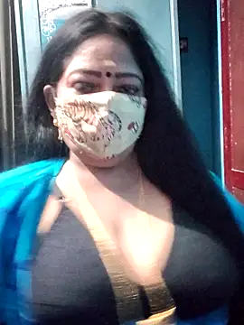 Snapshot of maniisha chatting on 02-11-26, 09:09 maniisha online show from 02-11-26, 09:09