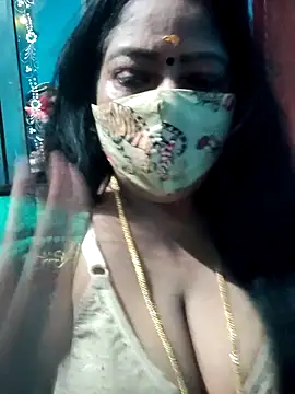 Snapshot of maniisha chatting on 02-15-26, 08:24 maniisha online show from 02-15-26, 08:24