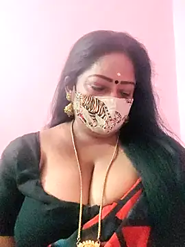 Snapshot of maniisha chatting on 02-21-25, 06:04 maniisha online show from 02-21-25, 06:04