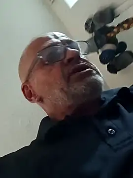 geilerschwanz64 online show from 02-02-25, 04:37