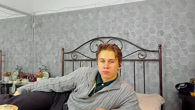 Marcus Swampov online show from 01-12-25, 04:42