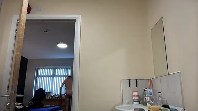 TowaFreespirit online show from 03-18-25, 02:17