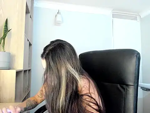 AmandaCallum online show from 05-31-26, 08:09