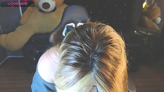 Kitty fox b online show from 11-05-25, 01:14