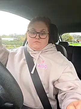 Tallulah-mae-xoxox online show from 11-29-25, 01:22