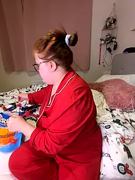 Tallulah-mae-xoxox online show from 11-21-25, 11:15