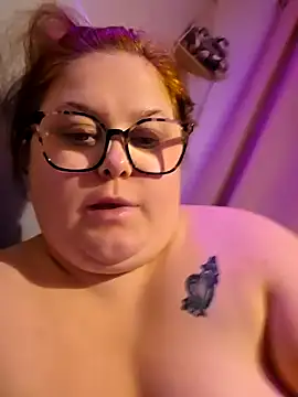 Tallulah-mae-xoxox online show from 10-28-25, 02:12