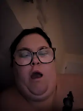 Tallulah-mae-xoxox online show from 12-14-25, 10:21