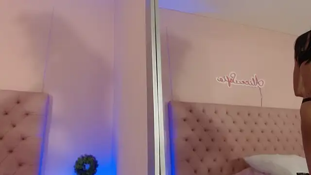 alice sofia online show from 10-27-25, 01:34