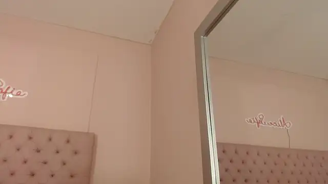 alice sofia online show from 10-09-25, 01:33