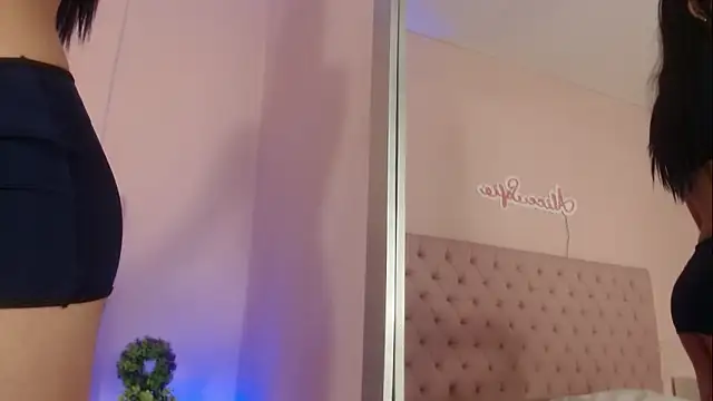 alice sofia online show from 11-25-25, 01:33