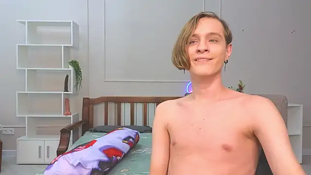 nikompell online show from 12-31-24, 01:15