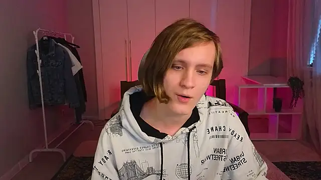 nikompell online show from 03-18-25, 03:02