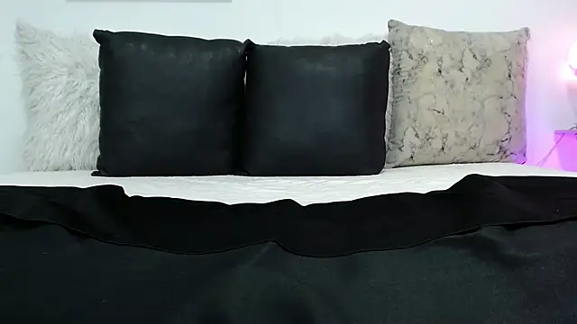 valery-rivas online show from 03-22-25, 07:09