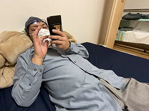 Snapshot of Grandpa29hijii chatting on 01-20-25, 01:11 Grandpa29hijii online show from 01-20-25, 01:11