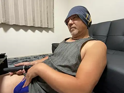 Snapshot of Grandpa29hijii chatting on 09-18-25, 01:25 Grandpa29hijii online show from 09-18-25, 01:25