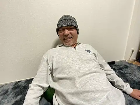 Snapshot of Grandpa29hijii chatting on 03-03-25, 01:23 Grandpa29hijii online show from 03-03-25, 01:23