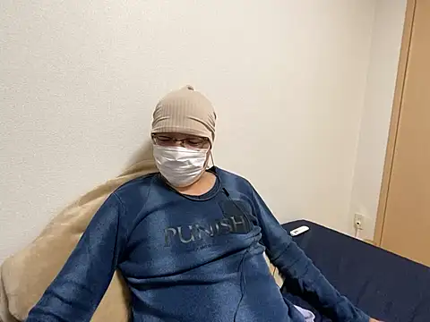 Snapshot of Grandpa29hijii chatting on 01-25-25, 01:19 Grandpa29hijii online show from 01-25-25, 01:19