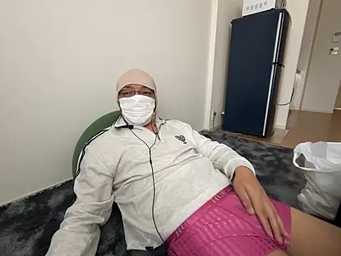 Snapshot of Grandpa29hijii chatting on 02-15-25, 05:19 Grandpa29hijii online show from 02-15-25, 05:19