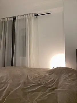 IamCrystal2 online show from 11-25-25, 12:33