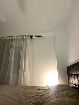 IamCrystal2 online show from 11-20-25, 02:23