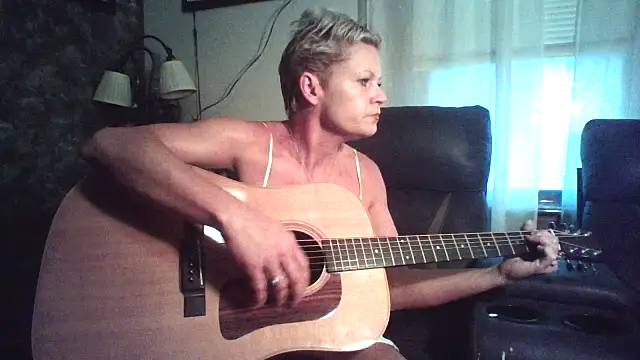 jadegilf1 online show from 05-22-26, 08:40