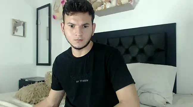 Snapshot of Latin_Boy24 chatting on 02-12-25, 04:44 Latin Boy24 online show from 02-12-25, 04:44