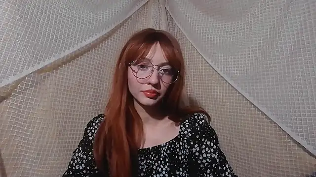 Snapshot of IsabellaBlacky chatting on 10-17-25, 03:21 IsabellaBlacky online show from 10-17-25, 03:21