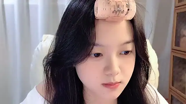 Snapshot of max688 chatting on 09-15-25, 10:37 max688 online show from 09-15-25, 10:37