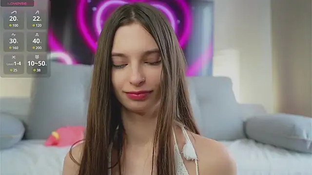 Snapshot of EvaLung777 chatting on 03-21-25, 09:01 EvaLung777 online show from 03-21-25, 09:01