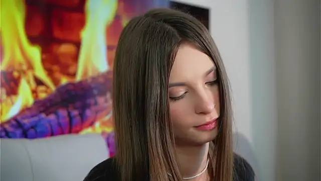 Snapshot of EvaLung777 chatting on 12-04-25, 10:03 EvaLung777 online show from 12-04-25, 10:03