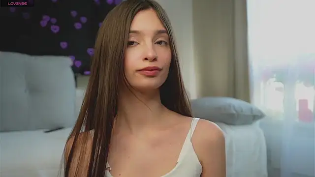 Snapshot of EvaLung777 chatting on 03-10-25, 10:18 EvaLung777 online show from 03-10-25, 10:18