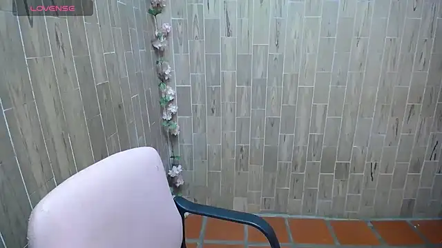 solyeria online show from 10-11-25, 02:01