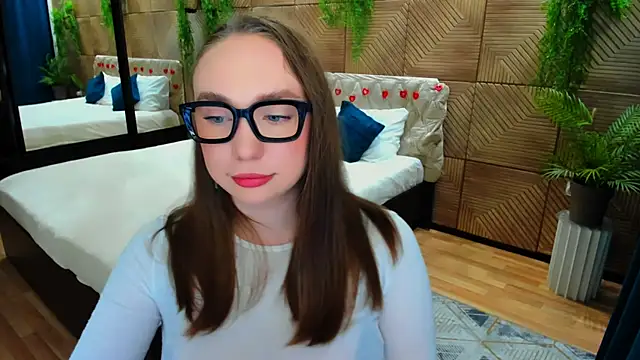 Snapshot of TrueReincarnation chatting on 04-29-26, 05:30 TrueReincarnation online show from 04-29-26, 05:30