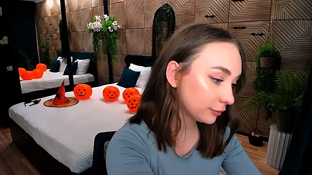 TrueReincarnation online show from 10-28-25, 04:06