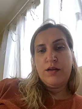 Bia sexynovaes online show from 03-18-26, 06:20