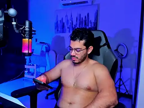 BrunoD31 online show from 04-15-26, 04:07