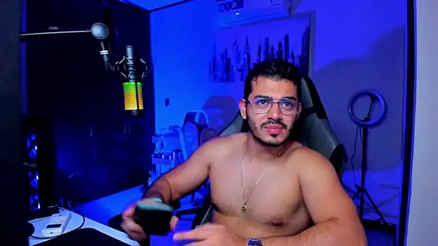 BrunoD31 online show from 11-20-25, 04:02