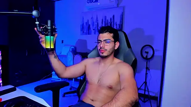 BrunoD31 online show from 04-06-26, 04:19