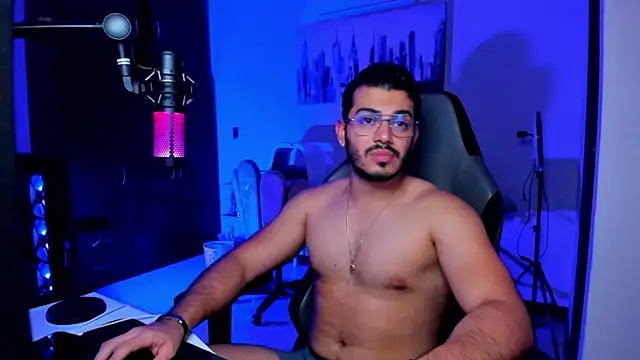 BrunoD31 online show from 11-28-25, 04:01