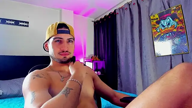 Giomar Reyes online show from 02-19-26, 05:37