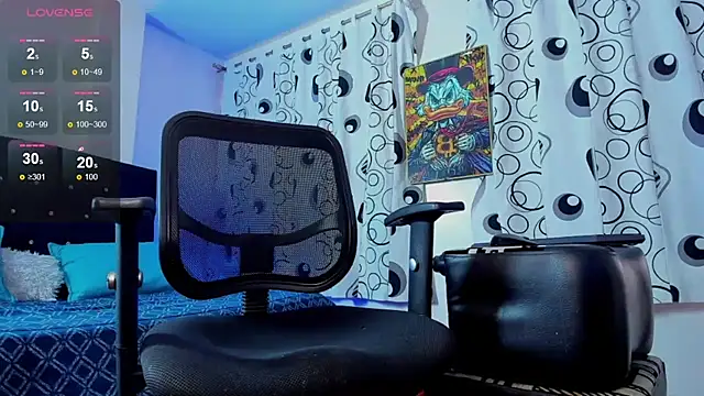 Giomar Reyes online show from 09-28-25, 07:10