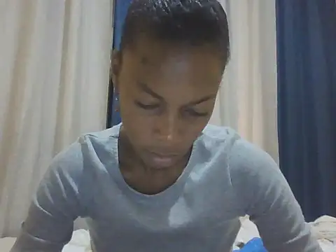 Snapshot of adele-33 chatting on 02-13-26, 07:25 adele-33 online show from 02-13-26, 07:25