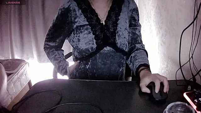 Fang-Xiaojie online show from 03-01-25, 04:37