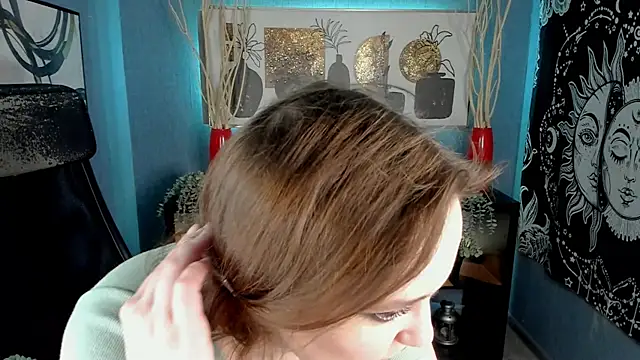 Snapshot of Lella_Ryann_ chatting on 03-05-25, 06:56 Lella Ryann online show from 03-05-25, 06:56