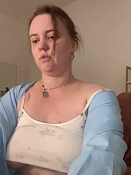 Snapshot of Lella_Ryann_ chatting on 06-27-26, 06:41 Lella Ryann online show from 06-27-26, 06:41
